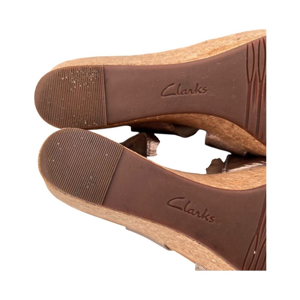 Clarks Collection Gold Nubuck Strap Leather Platform Wedge Sandal Size 9.5M EUC - Picture 7 of 9